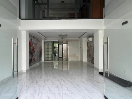 Nguyên căn vạn phúc 5x20m , mt nguyễn thị nhung, 6 tầng, thang máy, máy lạnh , giá 50tr/tháng