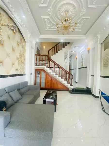 Cho thuê nhà 1 trệt 2 lầu sẵn nội thất kdc hưng phú gần siêu thị go tp cần thơ