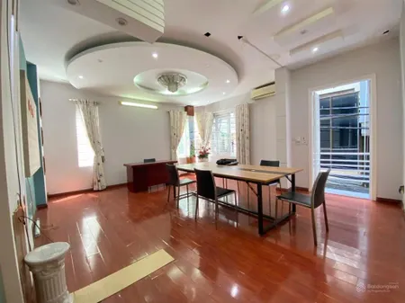 Cho thuê mặt bằng kinh 6 tr/th kinh doanh phố hoàng ngân, nhân chính, thanh xuân