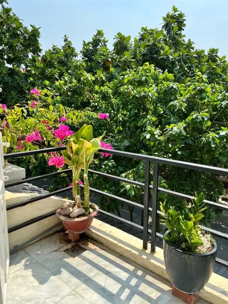 Cho thuê nhà mặt tiền 4m5, xã bình hưng (kdc 5 phong phú cũ) bình chánh gần bến xe q8