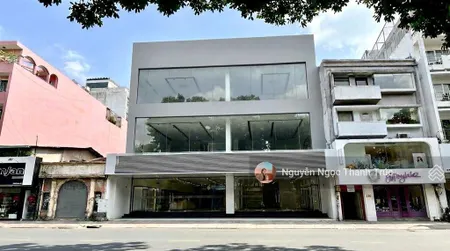 Mặt tiền đôi hai bà trưng q3 ngang 10 dài 30m trục vàng kinh doanh giá 210 triệu