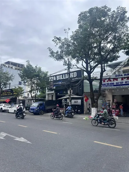 Cho thuê nhà mặt tiền đống đa (ngang 10m)