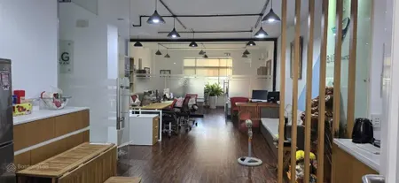 Cho thuê tầng 2, 3 200m2, lối đi riêng, mặt tiền ng văn linh
