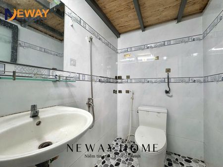 Phòng Có Gác Ban Công Thoáng Sáng Ngay Vườn Lài Có Thang máy, máy giặt chung