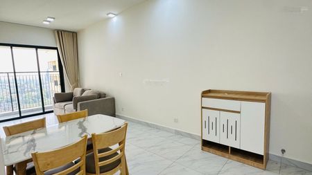 Cho thuê căn 2PN - DT 76m2 hướng Đông Nam tầng 11 full nội thất - giá 15tr/tháng bao phí QL
