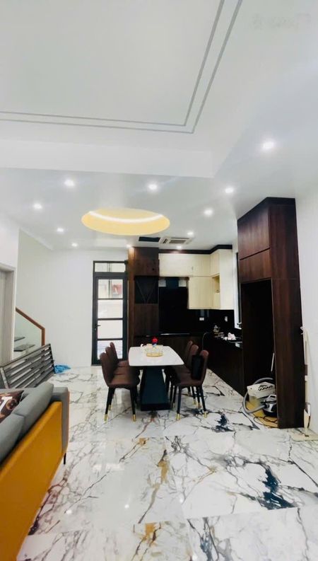 Miễn phí hỗ trợ tìm thuê căn thấp tầng làm văn phòng, trụ sở công ty, kho xưởng, cửa hàng tại OCP1