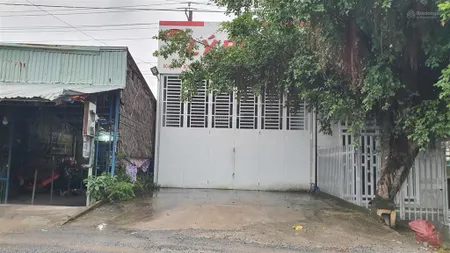 Cho thuê nhà kho kết hợp ở, 220m² mặt tiền quốc lộ 54 xã đông bình 15 triệu/tháng