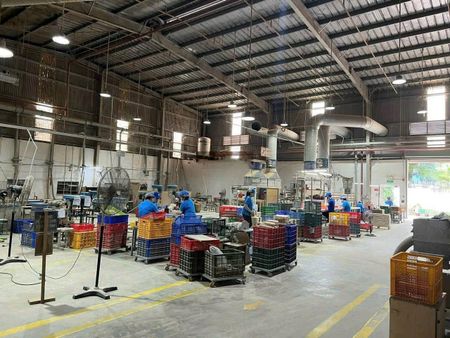 Cho thuê 2000m kho xưởng khu công nghiệp tân bình