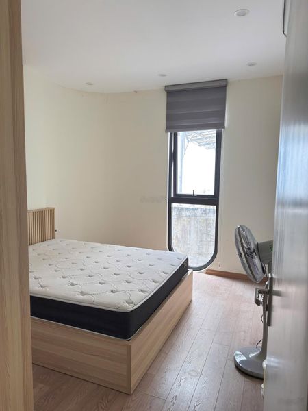 Cho thuê nhà 2,5 tầng. 50m2. 14tr. Ngõ Tứ Liên, Tây Hồ