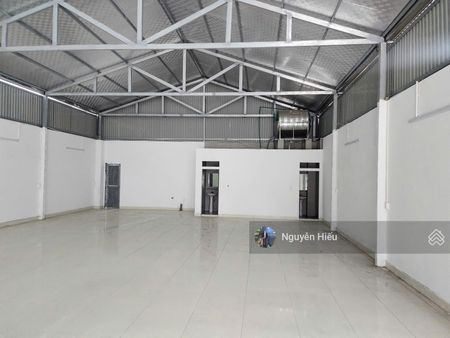 Cho thuê nhà 200m2 đối diện KCN Quang Châu, sát đường gom tại Việt Yên, Bắc Giang giá 13,5 triệu