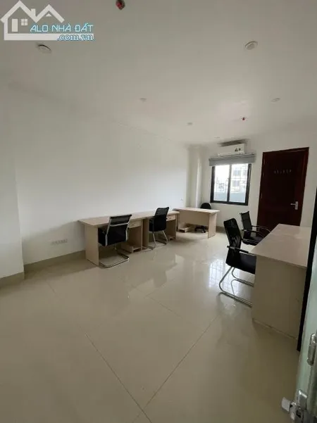 Cho Thuê Văn Phòng DT 45M2 Gía 5,5tr/th Nội Thất Mới