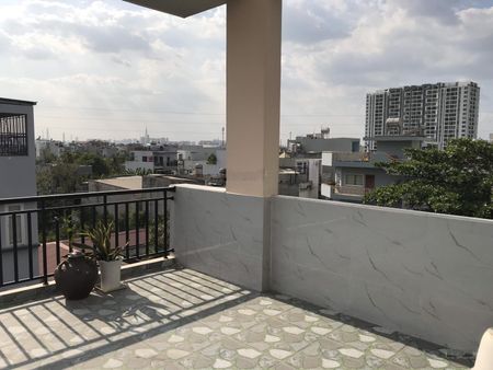 Cho thuê phòng sân thượng 40m2 giá 3tr, Nguyễn Duy Trinh, Phú Hữu, bao hết phí, bao mát, giờ tự do