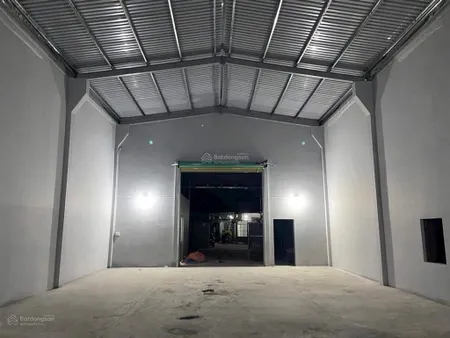 Cho thuê kho, xưởng mới dựng dt 320m + sân để xe rộng. cuối đường nguyễn lương bằng, kiến an