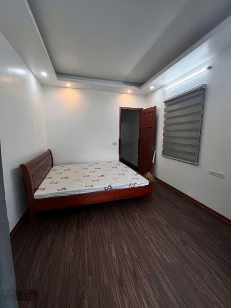 Cho thuê nhà phố Hoa Động -10 triệu