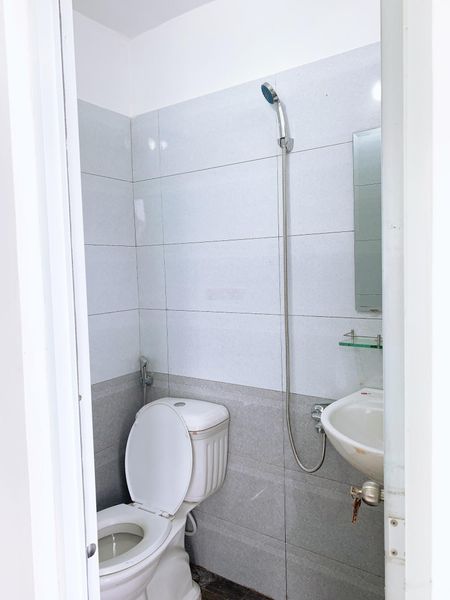 Cho thuê nhà nguyên căn thạnh xuân 33- trệt , lửng , lầu 3pn. ngay chợ thạnh xuân - 4,5tr