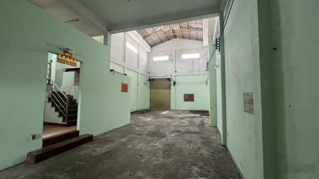 XƯỞNG LÊ ĐÌNH CẨN 8x25 đúc lửng sẵn 2pn 2wc điện 3p, xưởng cao 8m đường xe tải 8 tấn