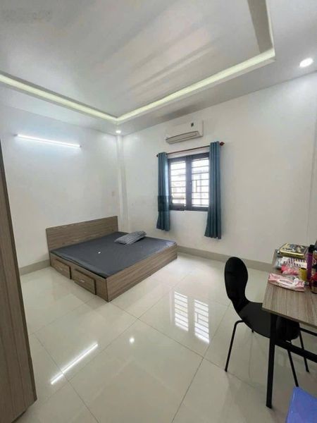 Cho thuê nhà 1 trệt 2 lầu full nội thất trục chính kdc hưng phú, thuận tiện ở mở vp công ty
