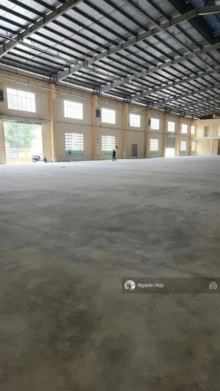 Cho thuê kho, nhà xưởng khuôn viên 5000m2, xưởng 3.500m2 tại kcn tân tạo, bình tân 0909 913 ***