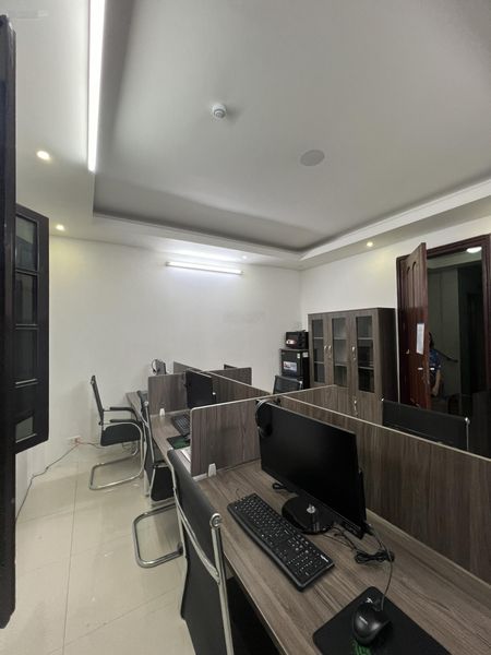 Cho thuê văn phòng 20m2 gần Đại Lộ Thăng Long, đối diện trung tâm Hội nghị Quốc Gia