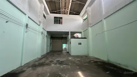 Xưởng lê đình cẩn 8x25 đúc lửng sẵn 2pn 2wc điện 3p, xưởng cao 8m đường xe tải 8 tấn