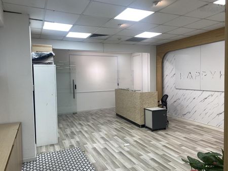 BQL cho thuê văn phòng toà Leadvisors Place số 41A Lý Thái Tổ, DT 100m-200m-300m-500m giá 782.850đ