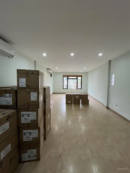 Cho thuê văn phòng triều khúc nguyễn trãi, 100m2/tầng gồm 2 phòng rộng