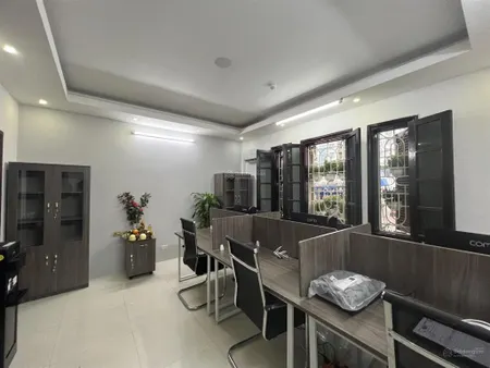 Cho thuê văn phòng 20m2 gần đại lộ thăng long, đối diện trung tâm hội nghị quốc gia