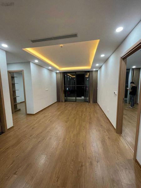 Hot. Cho thuê The Park Home. Diện tích 135m2, 4 ngủ 3wc. Nội thất cơ bản. Giá 23tr. 0917748822