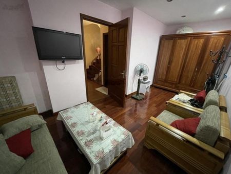 Chính chủ cho thuê nhà 6 tầng ngõ 27 cát linh, đống đa