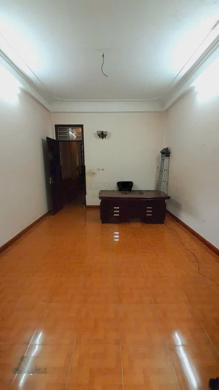 Cho Thuê nhà Ngõ Phố Đào Tấn . DT 48 m2, Nhà 4 Tầng ,( Giá 13 Triệu / Tháng )