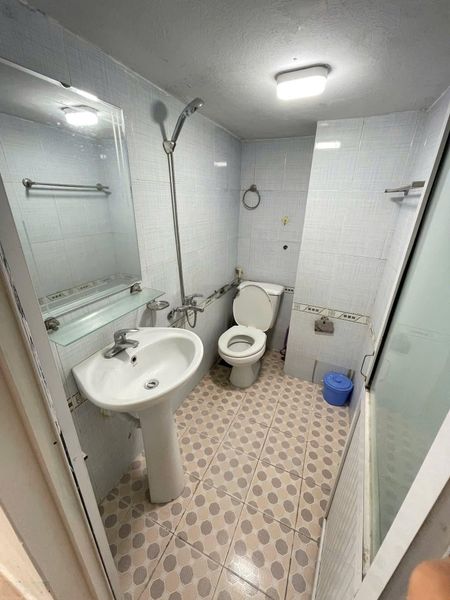 Cho thuê căn hộ tập thể 2PN + 1WC tại C9 Lương Định Của, giá siêu hời 4 triệu, 40m2