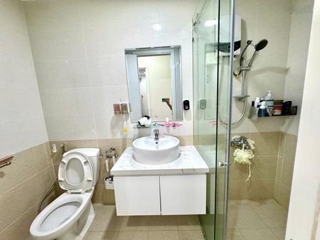Cho thuê căn hộ Diamond Riverside 2PN 2WC 72m2 đầy đủ nội thất mới đẹp. Giá thuê: 10.5 triệu