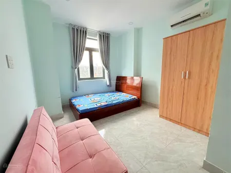 Phòng cho thuê cao cấp 3.8tr cửa sổ lớn thoáng mát đường tên lửa