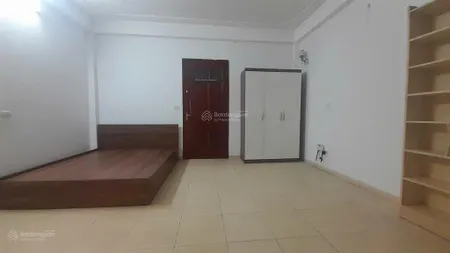 Chính chủ cho thuê phòng trọ 28m2, đường nguyễn khang, cầu giấy, giá chỉ 3.3 triệu/tháng