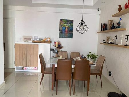 Cho thuê 2PN2WC tại Florita đầy đủ nội thất giá 15tr LH 0985512389 Trang để xem nhà