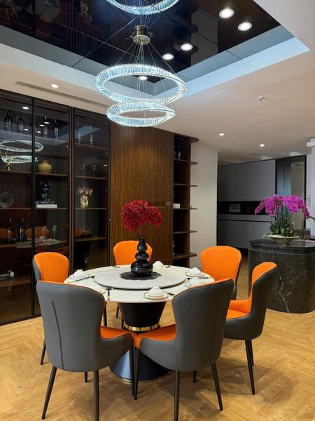 ( SIÊU HIẾM) Chính chủ mời thuê căn hộ 3 ngủ đủ nội thất, giá 25 triệu, vào ở ngay ROYAL CITY