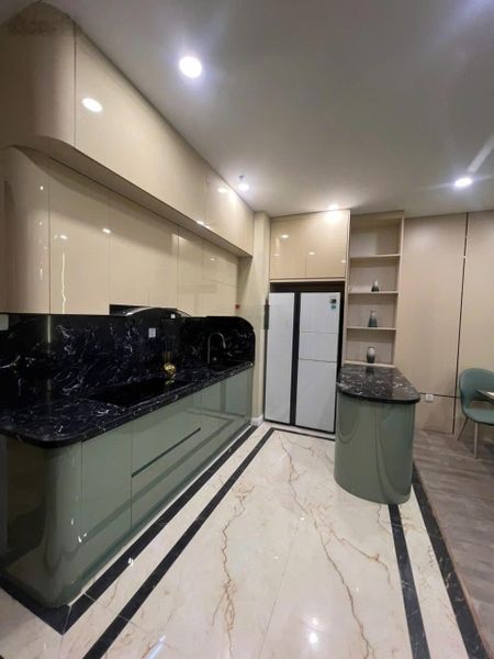 Chính chủ mời thuê căn hộ ROYAL CITY 3 ngủ full nội thất, vào ở ngay