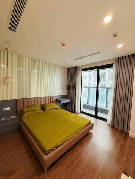 Cho thuê Sunshine Center, 114m2, 3 ngủ, full nội thất, 19 triệu, có slot ô tô. LH: 0971342965