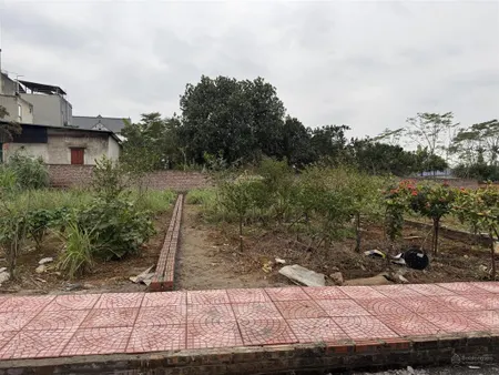 Chính chủ gửi bán 100m ont mặt tiền hơn 6m đường trước đất 5m khu dân cư đông đúc hoà thạch