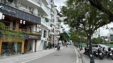 Bán nhà 5 tầng nhật chiêu tây hồ. 1 mặt phố 1 mặt ngõ