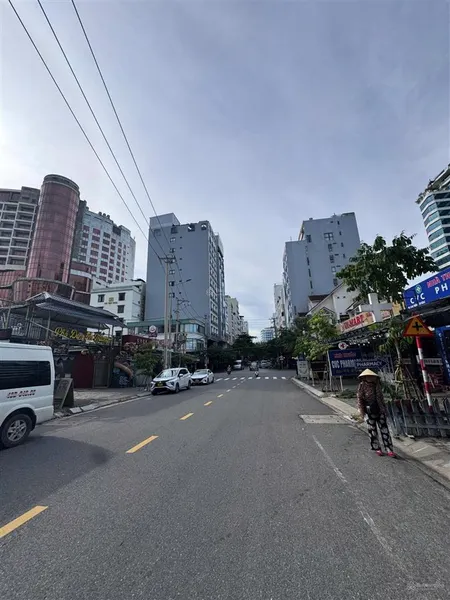 Bán đất đường 10m5 trần bạch đằng sát võ nguyên giáp, quận sơn trà 100m2 giá 26,5 tỷ