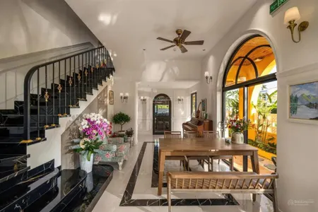 Bán villa cẩm thanh, hội an. 7 phòng ngủ + hồ bơi. doanh thu kinh doanh 70triệu/tháng