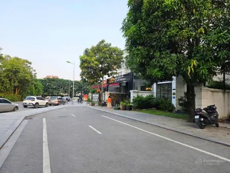Cô lý cần bán gấp biệt thự đẳng cấp khu đt sài đồng long biên để vào sài gòn, giá rất mềm