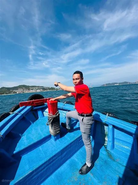 Căn lk xẻ khe khu ngọc trai trục đường 22m chỉ vài bước chân ra biển vinhomes pearl bay nha trang