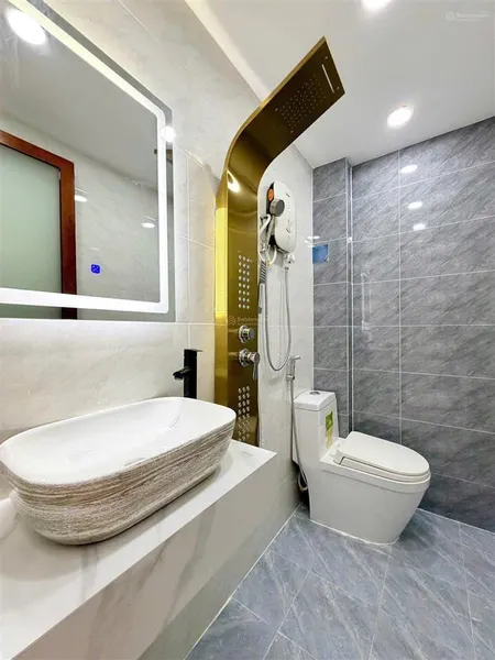 Giảm sâu giá bán chỉ nhỉnh 5 tỷ sở hữu biệt thự 9x13m. xây 1 lầu góc 2 mặt tiền ta16, thới an, q12