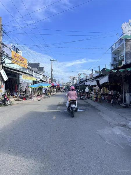 Mặt tiền kinh doanh sát bên chợ tân bửu cách bình chánh chỉ 4km
