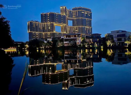 Chào xuân chính chủ gửi bán 2 phòng ngủ sân vườn cực rộng tại toà sky forest