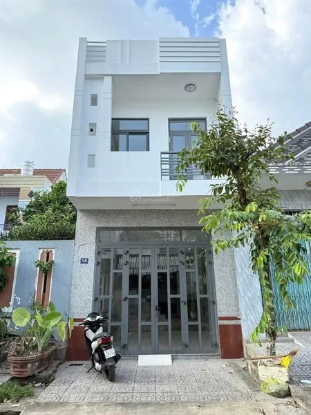 Bán nhà 1 trệt 1 lầu đường b5 kdc hưng phú 1 gần siêu thị go cần thơ