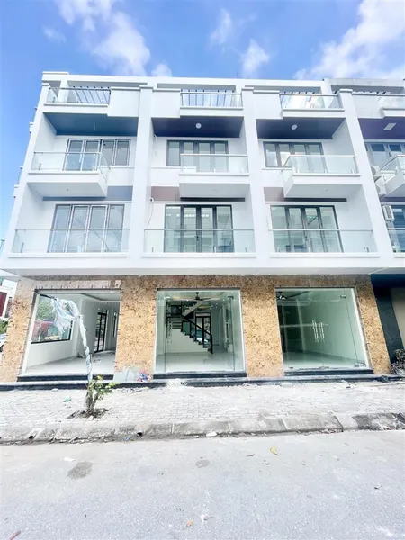 Bán căn nhà 2 mặt tiền giá rẻ dự án him lam. em nguyên 0357 864 ***