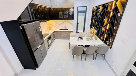 Hot! bán nhà quận 7 hẻm xe hơi 4 chỗ full nội thất cao cấp chỉ 7,99 tỷ